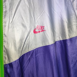 Shiny Nylon Nike Windrunner / Windbreaker Purple  - Gray - Light Blue.