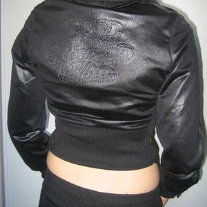 $(KGrHqEOKpIE1qn127P1BNbQz)t)Q!~~ 21