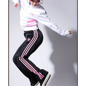 Musta & Vaaleanpunainen 164