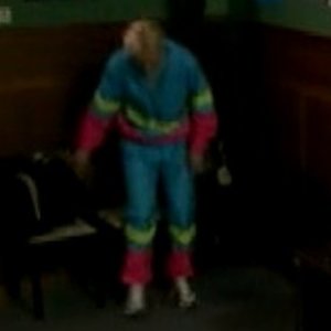 Девушки в спортивных костюмах