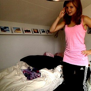 Adidas womens black pants pink top hair fiddle