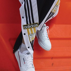 Girl teasing with her adibreaks