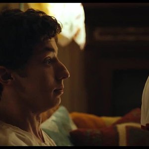 No Hard Feelings (2023) trailer- Jennifer Lawerence in white shorts 3