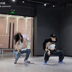 v0300fg10000ce4894rc77u65t33d2i0.mp4