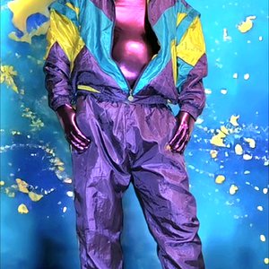 Let's chat while I'm in this