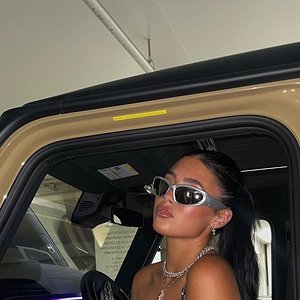 Alexis Braun on Instagram