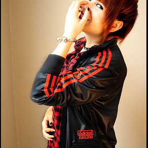 3406793477 9a5111928c B