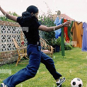 parminder-k-nagra-bend-it-like-beckham-2002-2K714H7.jpg
