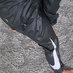 Nike Nylon pants - Sexy shiny sportswear - Swishy wetlook windpants