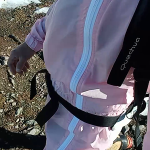 Hicking nacked with k-way overall