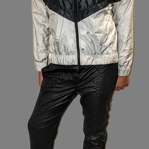Black / White Nike Pants and Windrunner