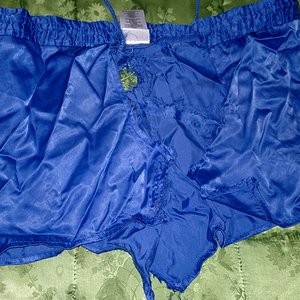 Blaue Adidas shorts Satin Von Mir Behandlung Teil1 RIPPING 1