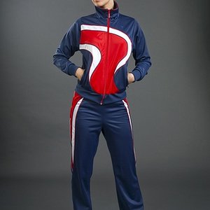 sportivnyj kostjum addic astorija zhenskij