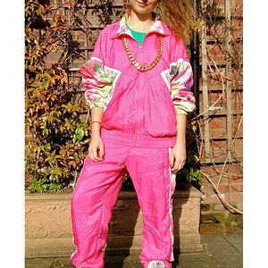 c7420220 ae87 41f2 8420 58cd59d70561 huge