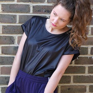 1d77b24a f06f 4a3a a977 23c4f1ff3386 huge