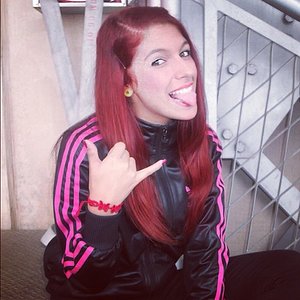 Zipped_black and pink