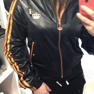 Adidas RESPECT ME black/orange suit