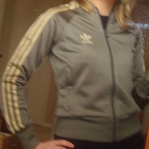 !BpwiOpgBWk~$(KGrHqMH CcEuYywco3jBLs)b(S4BQ~~ 12