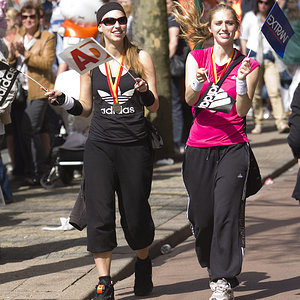 5607459756 c54280929d B