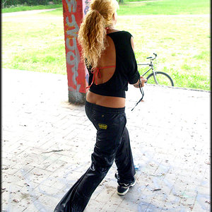 2483976732 0e7f9d0811 B