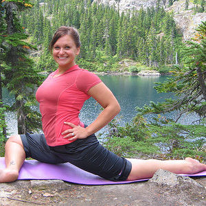 2640488352 c749114492 B