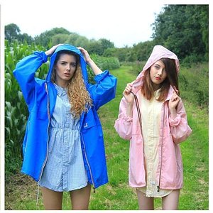 18b5b2d951ad72b64db2f5ac2ae5c73c--rain-coats-the-cutest.jpg