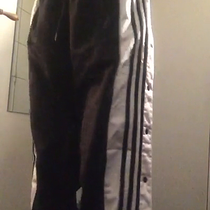 Pantalon Adidas Vintage RARE - vinted.fr.mp4
