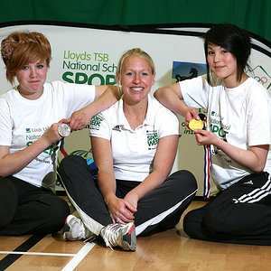 5733213031 5f3cf84150 B