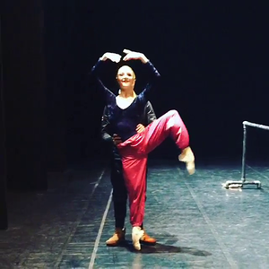 ✨T O N I A L O O K E R✨ auf Instagram „✨pre warmup barre pas.mp4