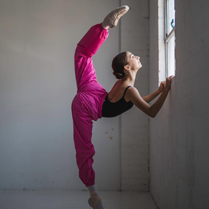 Screenshot_2018-07-23 Ballet Is A WorldWide Language auf Instagram „Obsessing over this lady alexandra hoffmann wearing OUR[...].png