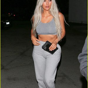 kim-kardashian-dinner-04.jpg