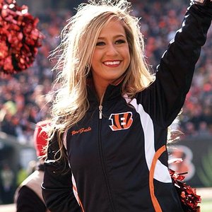 tempBen-Gal-Cheerleaders-PITatCIN-033--nfl_mezz_1280_1024.jpg