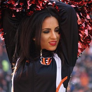 tempBen-Gal-Cheerleaders-PITatCIN-034--nfl_mezz_1280_1024.jpg