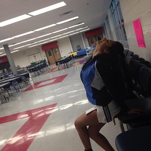 B0Ln6MpIEAAjOXl.jpg large.jpg