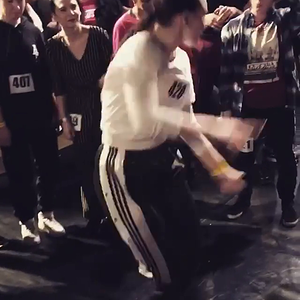Tereza (Ter) Pošvářová sur Instagram  Dance your heart out. .mp4