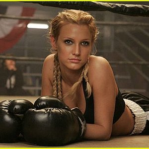 ashlee simpson invisible music video01