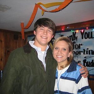 Девушка в спортивном костюме