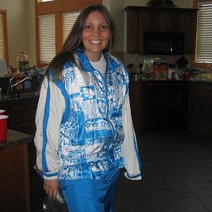 Девушка в спортивном костюме