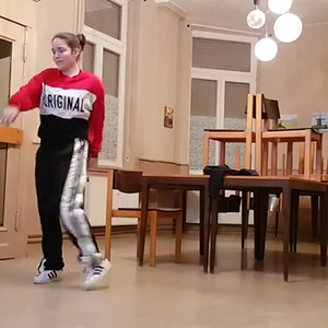 Cecile❤ sur Instagram  Some More Tutting Moves???? . . . . Tag.mp4