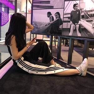 D0Af2g_UcAMXTqd.jpg large.jpg