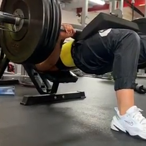 7b7684d20063455e152ab834a40a99ac.mp4