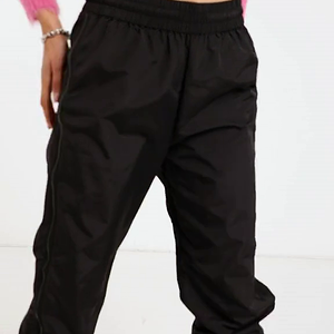 c807b177-830a-47ff-ae1b-487eda08a96c.mp4