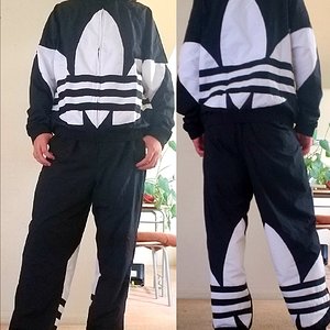 My newest suit. Just came yesterday