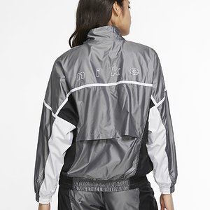 sportswear-woven-jacket-Kbdx6H (3).jpg