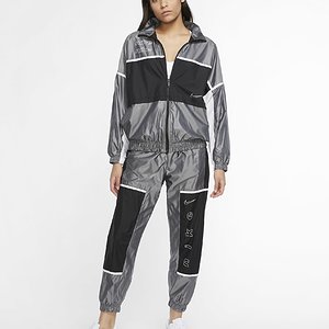 sportswear-woven-jacket-Kbdx6H (5).jpg