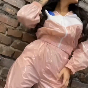 0e0c7df8de04b16f114c49f8b6d4329a.mp4