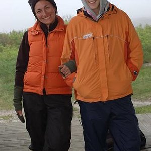 1404893157074876160S600x600Q85