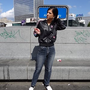 7106716871 6728925379 O