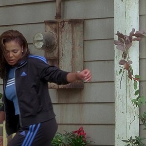 Adidas-Tracksuit-and-T-Shirt-Worn-by-Janet-Jackson-as-Denise-in-Nutty-Professor-II-The-Klumps-5.jpg
