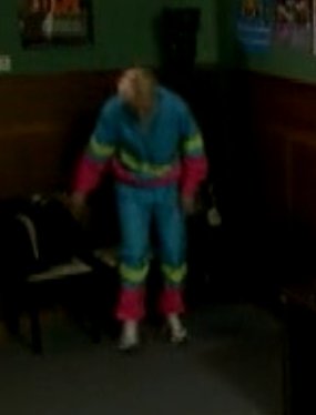 Девушки в спортивных костюмах